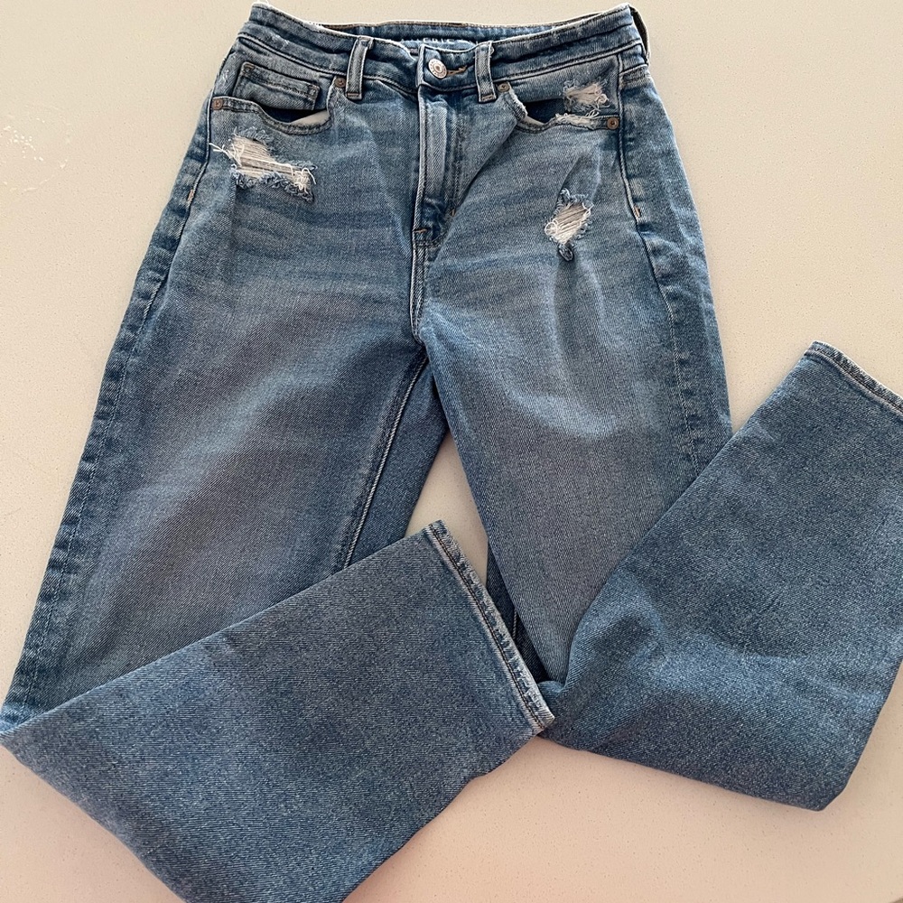 American Eagle Outfitters | Mom straight distressed stretch blue Jeans